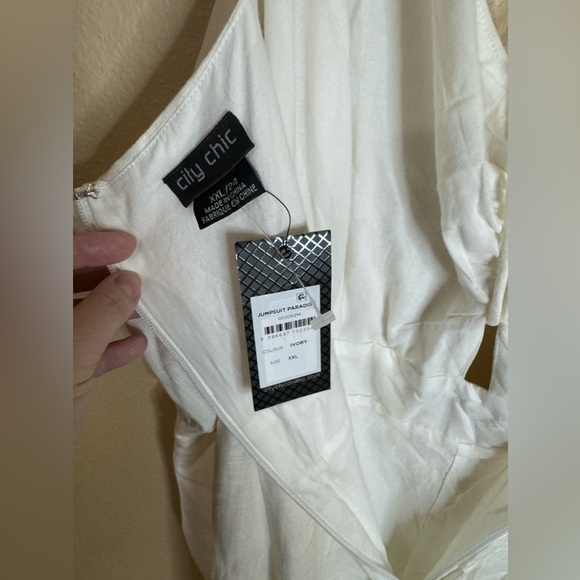 City Chic Jumpsuit Paradise Size XXL/24 - Picture 7 of 13